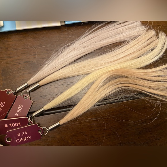 18 INCH I-Tip HAIR EXTENSIONS #24 CINDY - Picture 3 of 3